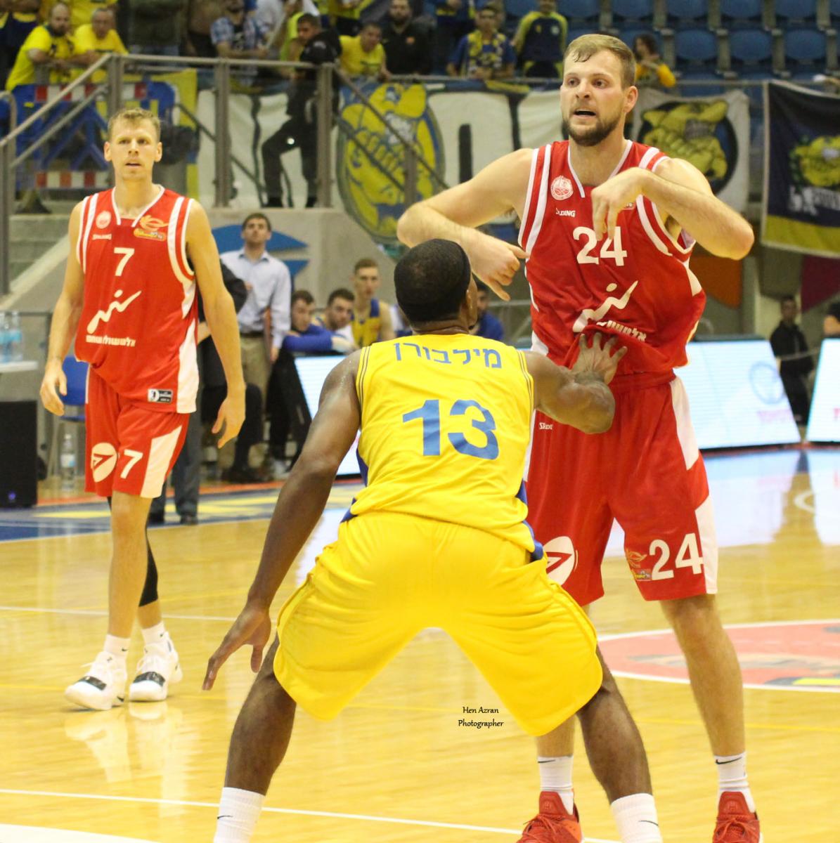 טיילור ברון מכופף את אשדוד. חזר לעצמו (צילום: חן אזרן, באדיבות מנהלת הליגה)